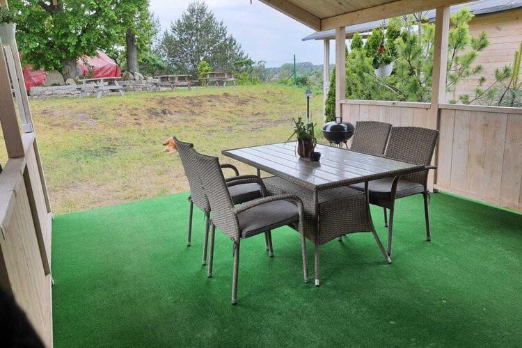 Comfortable Bungalow With A Covered Terrace, For 6 People, Miedzyzdroje Εξωτερικό φωτογραφία